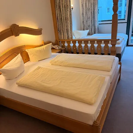 Hotel Gruberhof Innsbruck-igls 3*