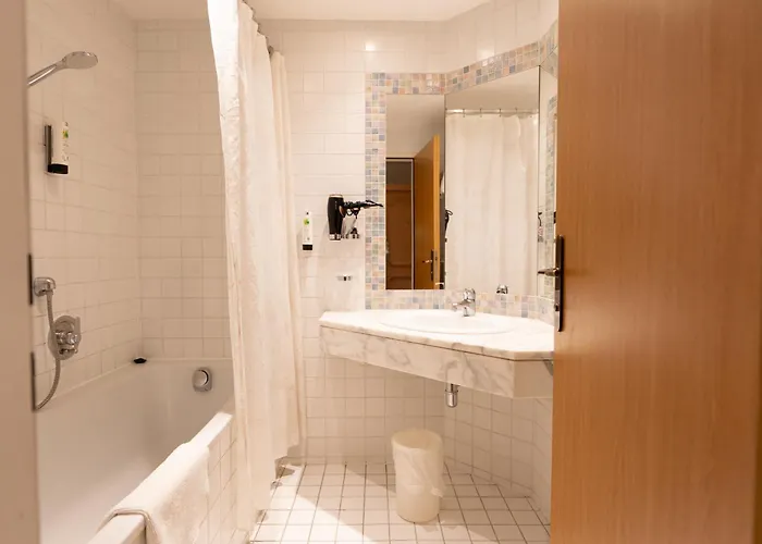 酒店 Gruberhof Igls 3*